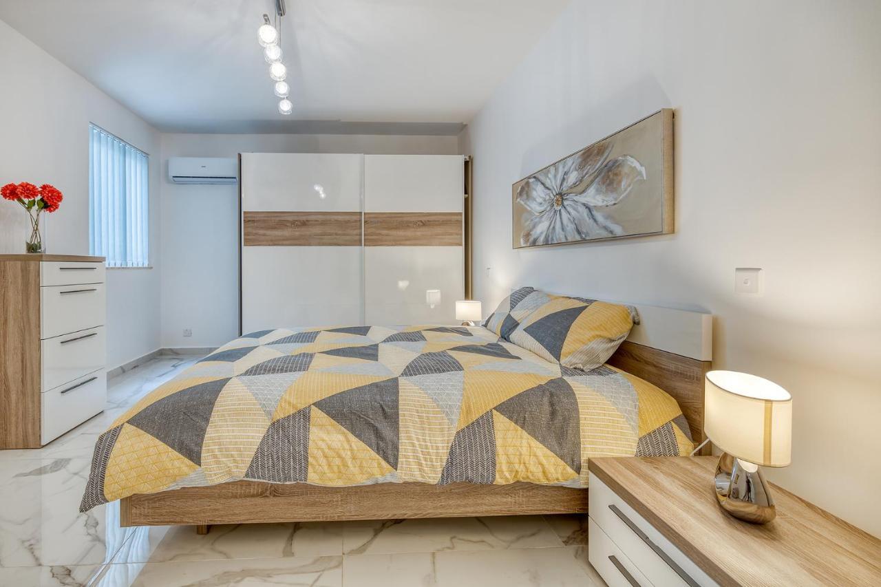Apartament Splendid 2br In St Julians St. Julian's